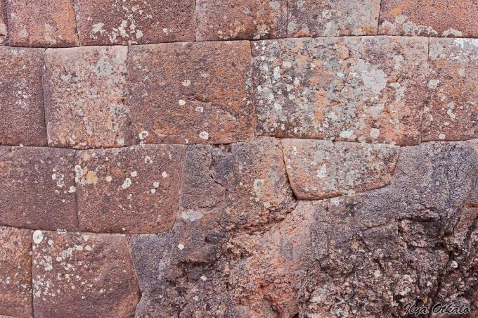 Poligonal alvenaria de pedra - Fonte: https://peru-info.me/