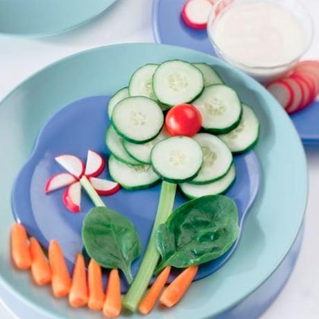 Como alimentar um bebe? As 5 melhores ideias criativas para decorar pratos para crianças.
