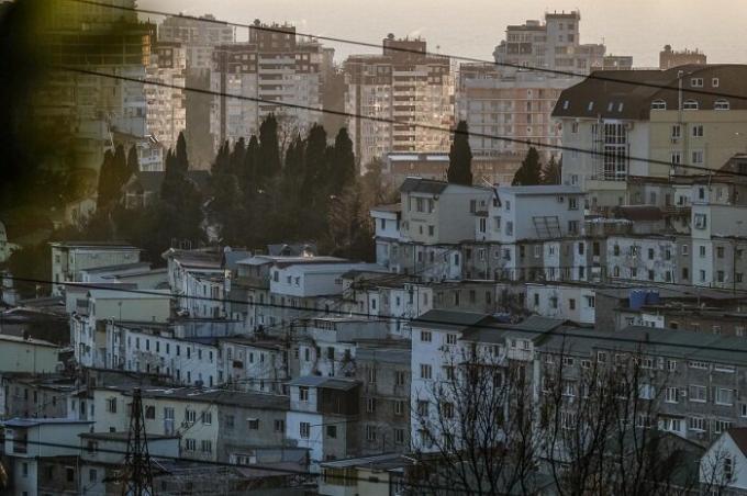 Toda a cidade é a rede emaranhada de "favelas russos."