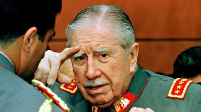 Pinochet foi comprometida pela KGB.
