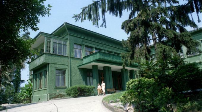 Dacha "New Matsesta" no território do sanatório "Green Grove" (Sochi). | Foto: gazeta.ru.