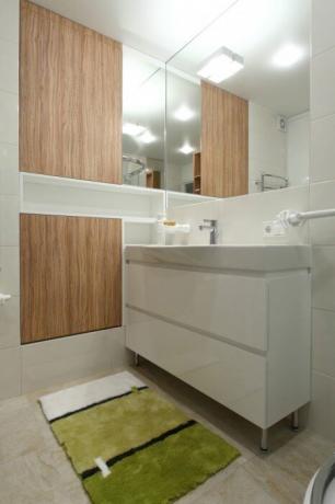 Minimalismo em projeto do banheiro para ajudar a criar o interior perfeito. | Foto: interiorsmall.ru.