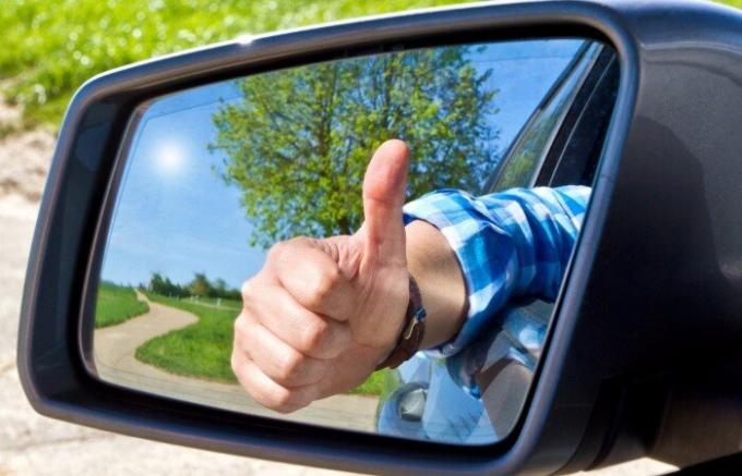 5 coisas simples que têm de estar na cabine de qualquer carro para conveniência de motorista