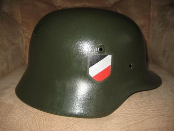 Capacete modelo 35.