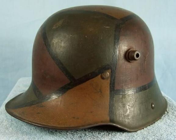 M16 capacete de libré camuflagem durante a Primeira Guerra Mundial.