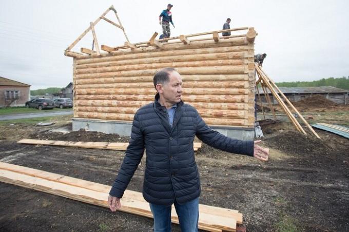 Empresário Kamil Khairullin iniciou a construção de novas casas em sua aldeia natal Sultanov (região de Chelyabinsk).