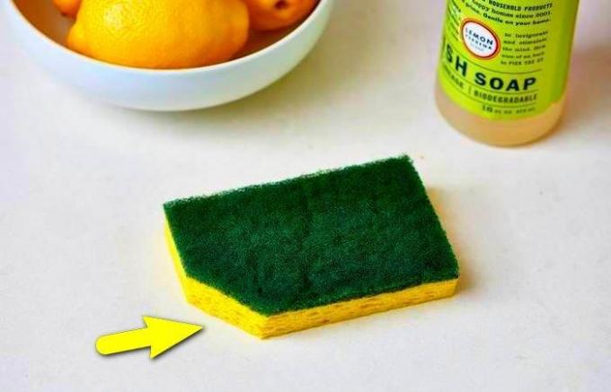Por que cortar o canto da esponja para lavar pratos? 