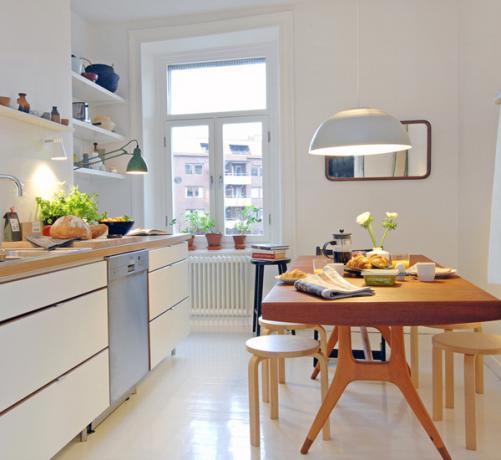A decoração escandinava é uma boa solução para uma pequena cozinha