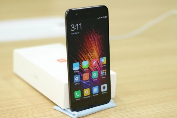 Análise do smartphone Xiaomi Mi 6 - um carro-chefe poderoso e funcional - Gearbest Blog Rússia