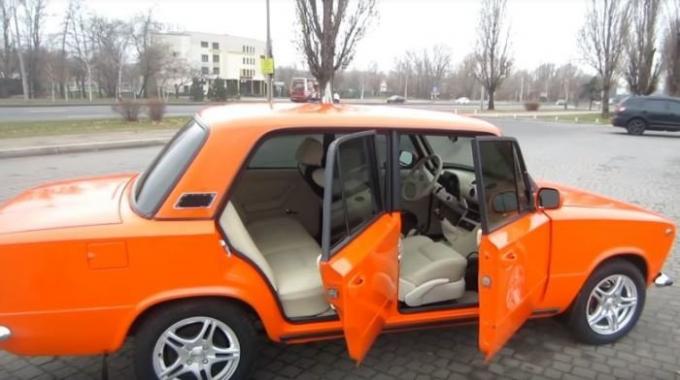 Nível de afinação 80: residente de Zaporozhye fez "Penny" no sedan de luxo