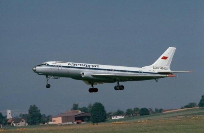 Fatal "agarrar" Tu-104: ambos pressa e teimosia arruinada reativa "milagre russo"