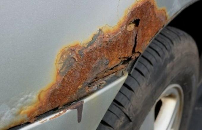A melhor forma de proteger o carro contra a corrosão.