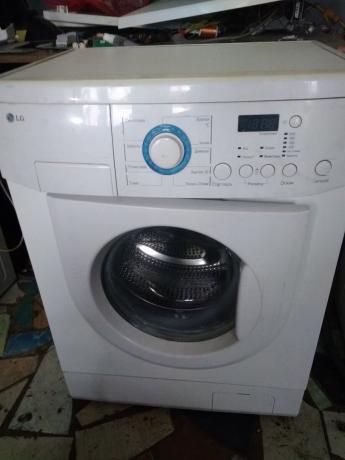 Vista geral da máquina de lavar