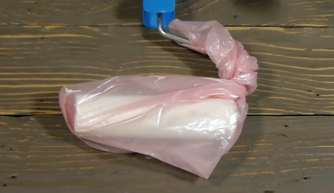 saco plástico vai impedir que a ferramenta de pintura de secagem 
