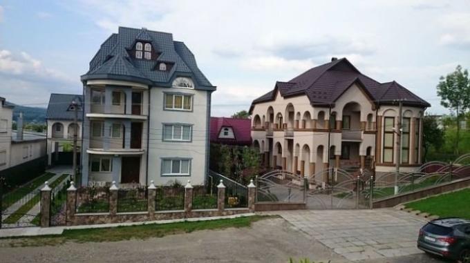 Lower Apsha - a aldeia mais rico da Ucrânia.