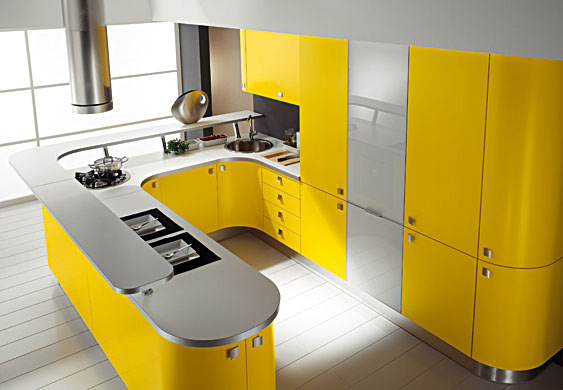 "High-tech" é uma das opções de design confortáveis ​​para uma cozinha de 16 metros quadrados.