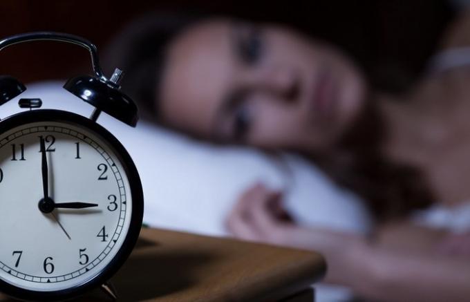 "Não é possível dormir?": O simples truque que irá ajudar a obter a dormir mesmo com insônia