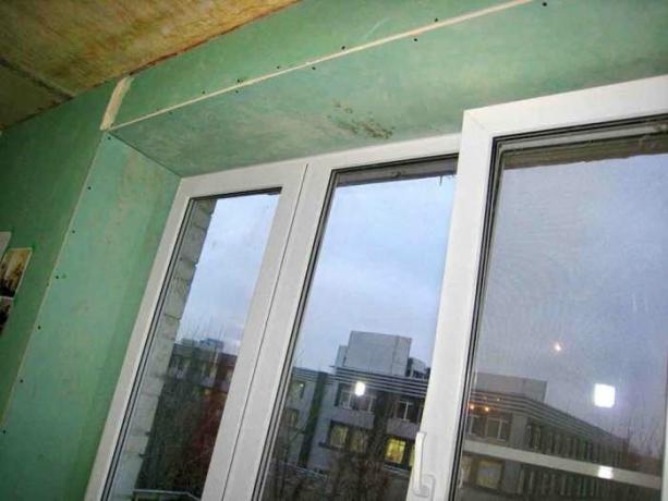 Por mestres experientes recomendamos o uso de pistas de janelas drywall, não de plástico