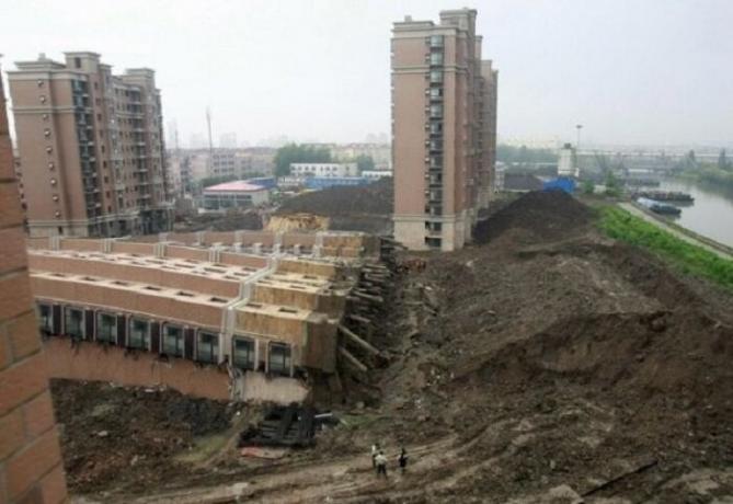 Xangai colapso 15 etazhki.