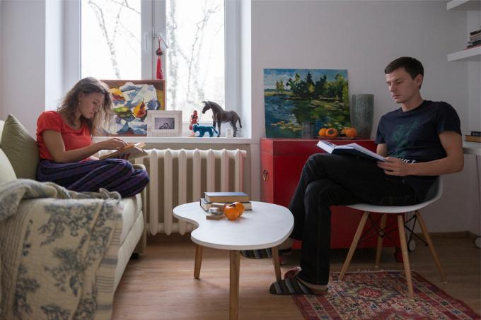 O interior da semana: 31 m² quarto período de tempo Hruschev para um jovem casal