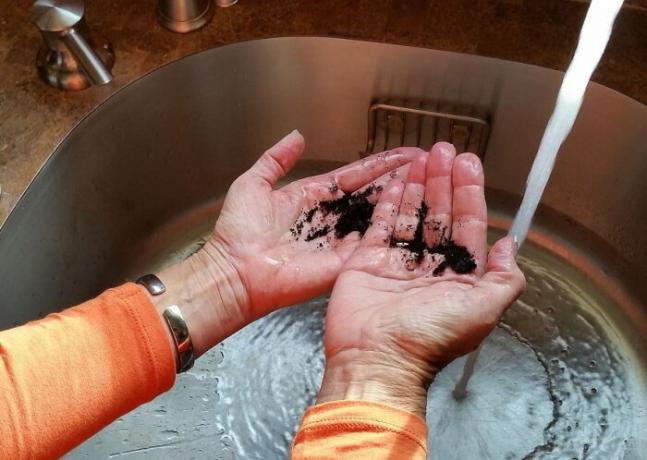Às vezes é útil para lavar as borras de café mãos. / Foto: 3.bp.blogspot.com