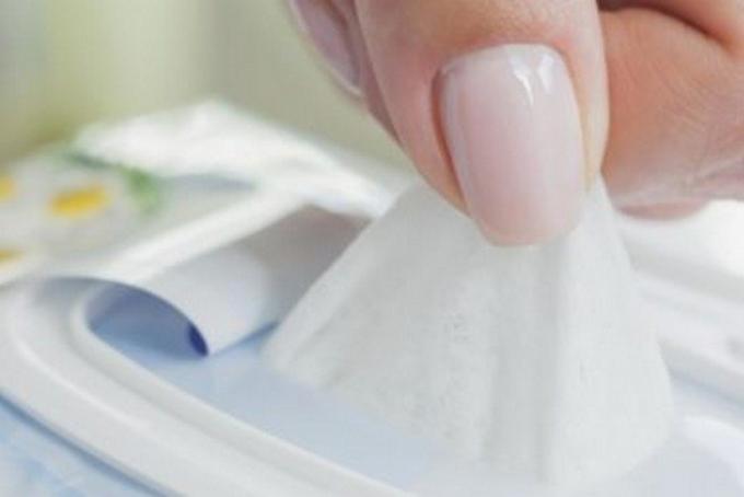 12 coisas que você nunca deve lavar na pia ou vaso sanitário